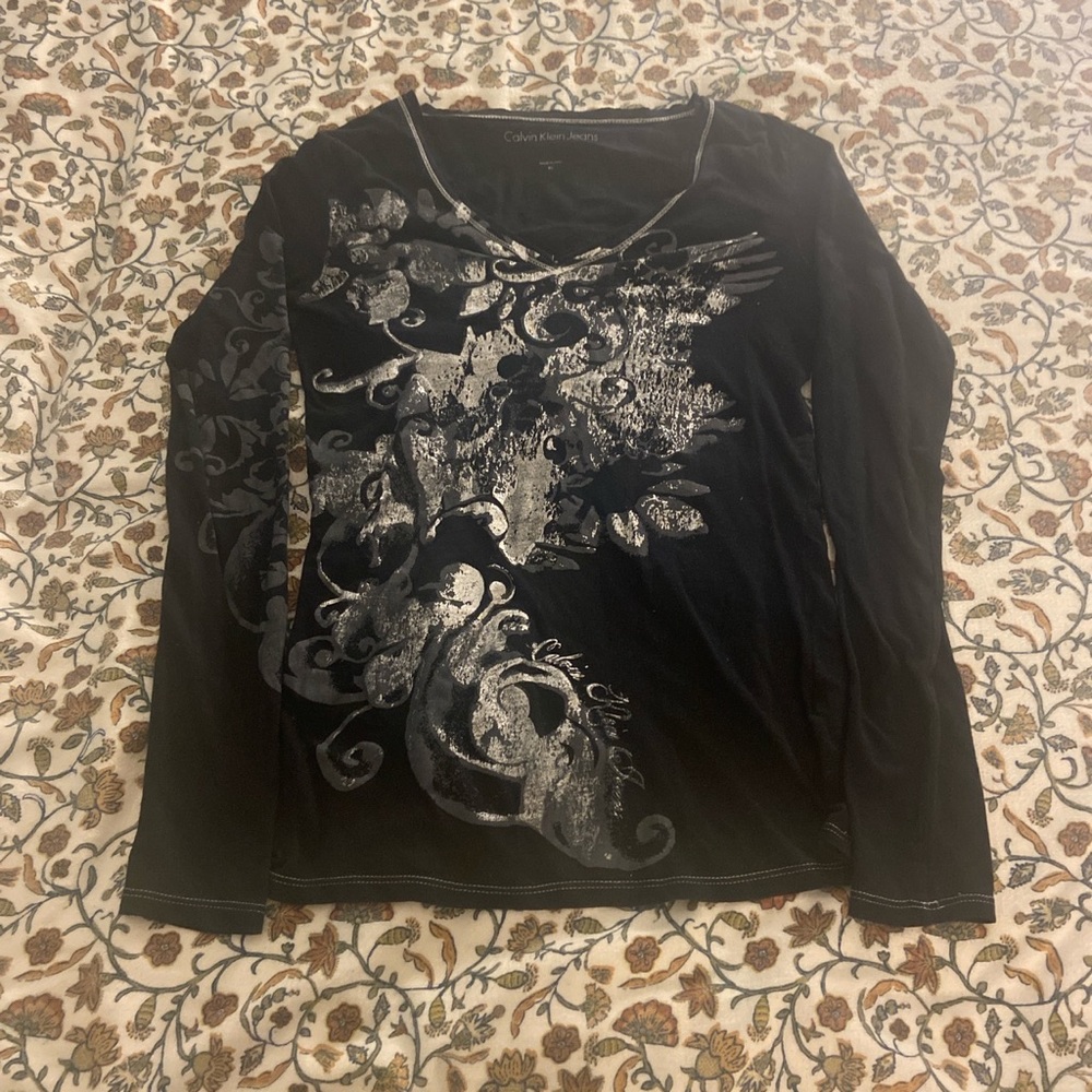 Y2K printed long sleeve shirt size xs